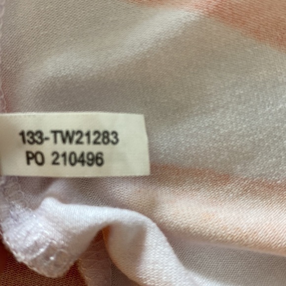 TOMMY Bahama swimsuit coverup. Gorgeous shades of orange and white print XS/TP
C - Picture 9 of 11